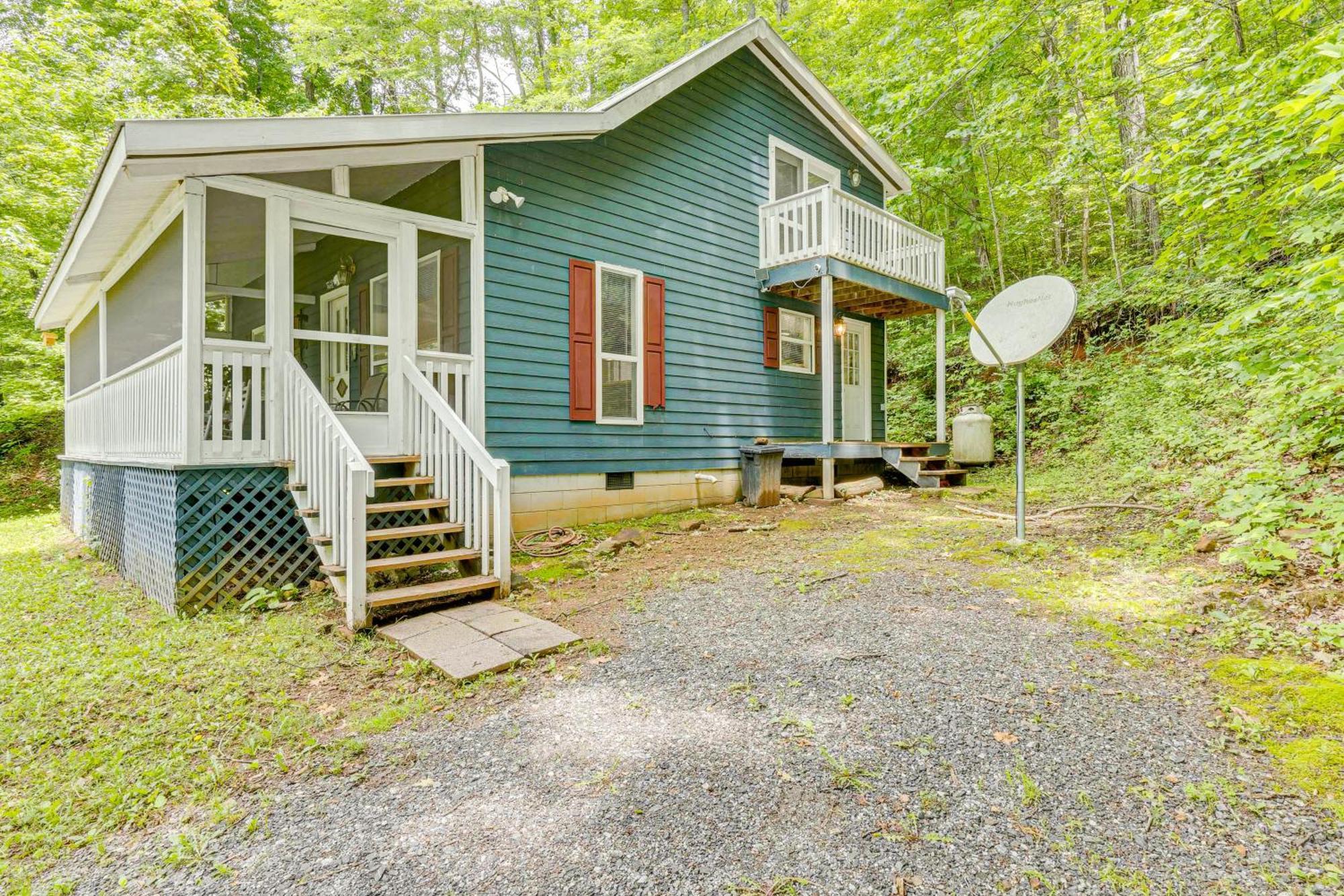 Secluded Cabin With Porch - 7 Miles To Lake Chatuge! Hayesville Esterno foto