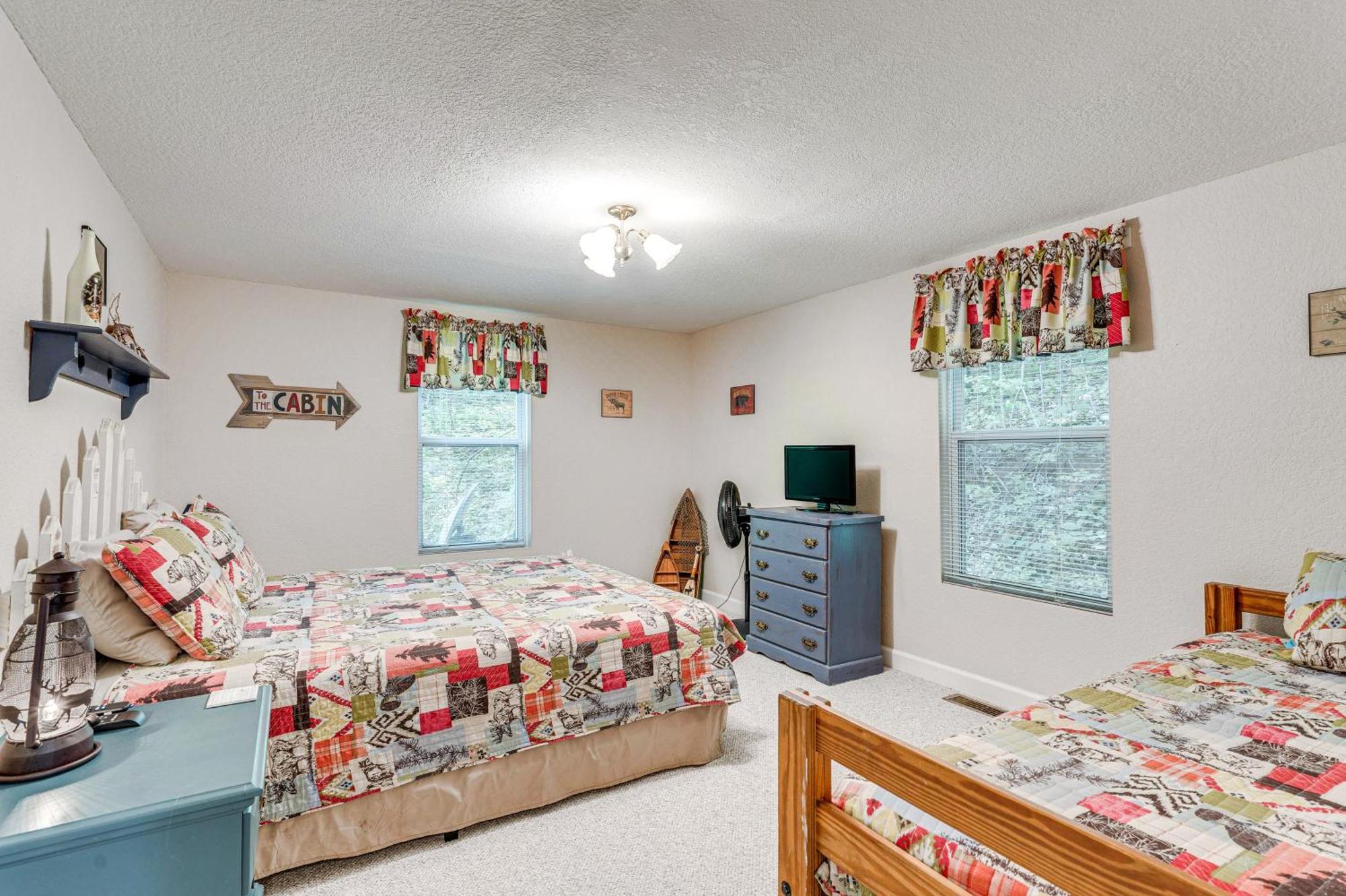 Secluded Cabin With Porch - 7 Miles To Lake Chatuge! Hayesville Esterno foto